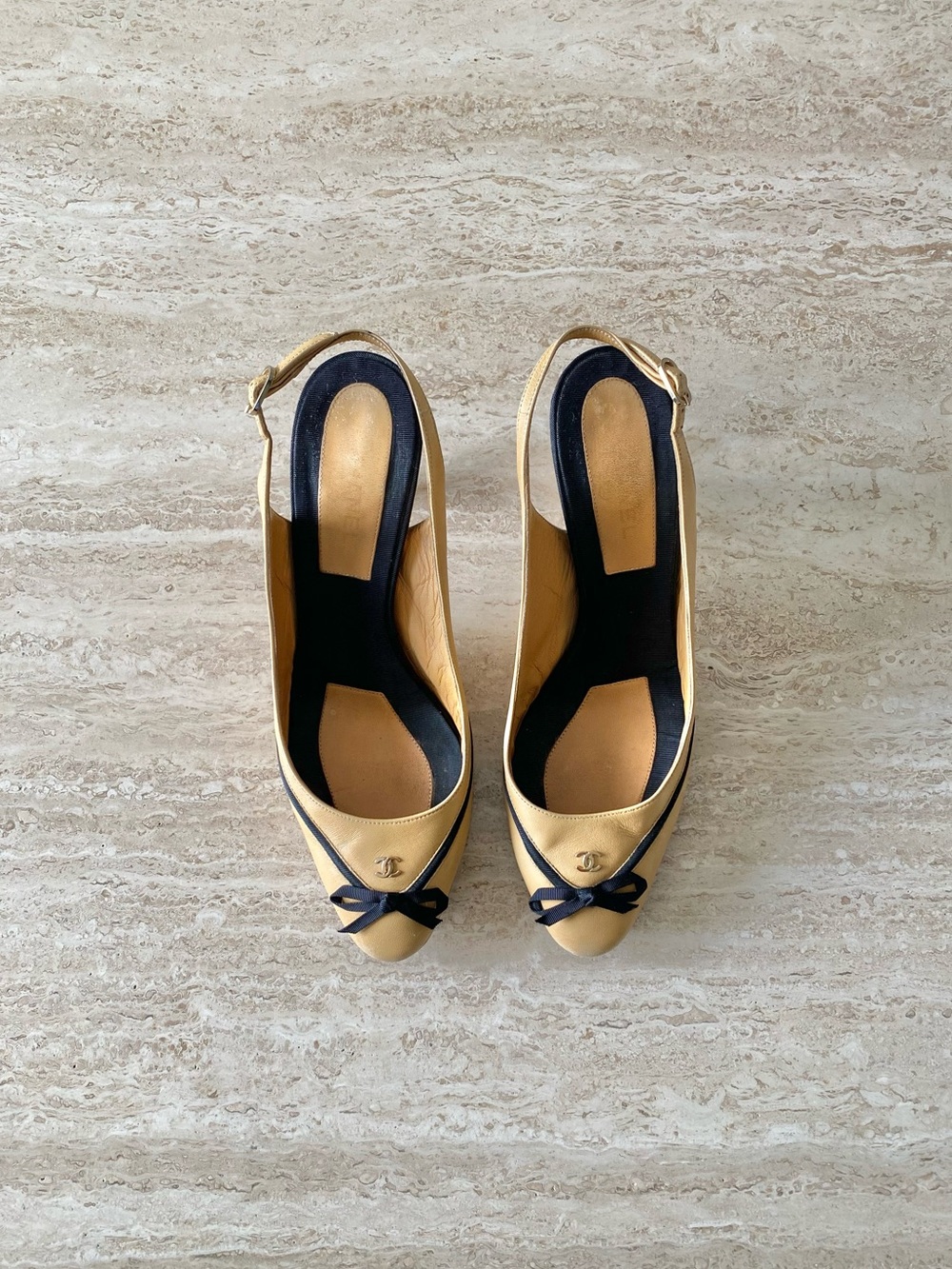 Vintage Chanel CC Bow Piping Slingback Heels